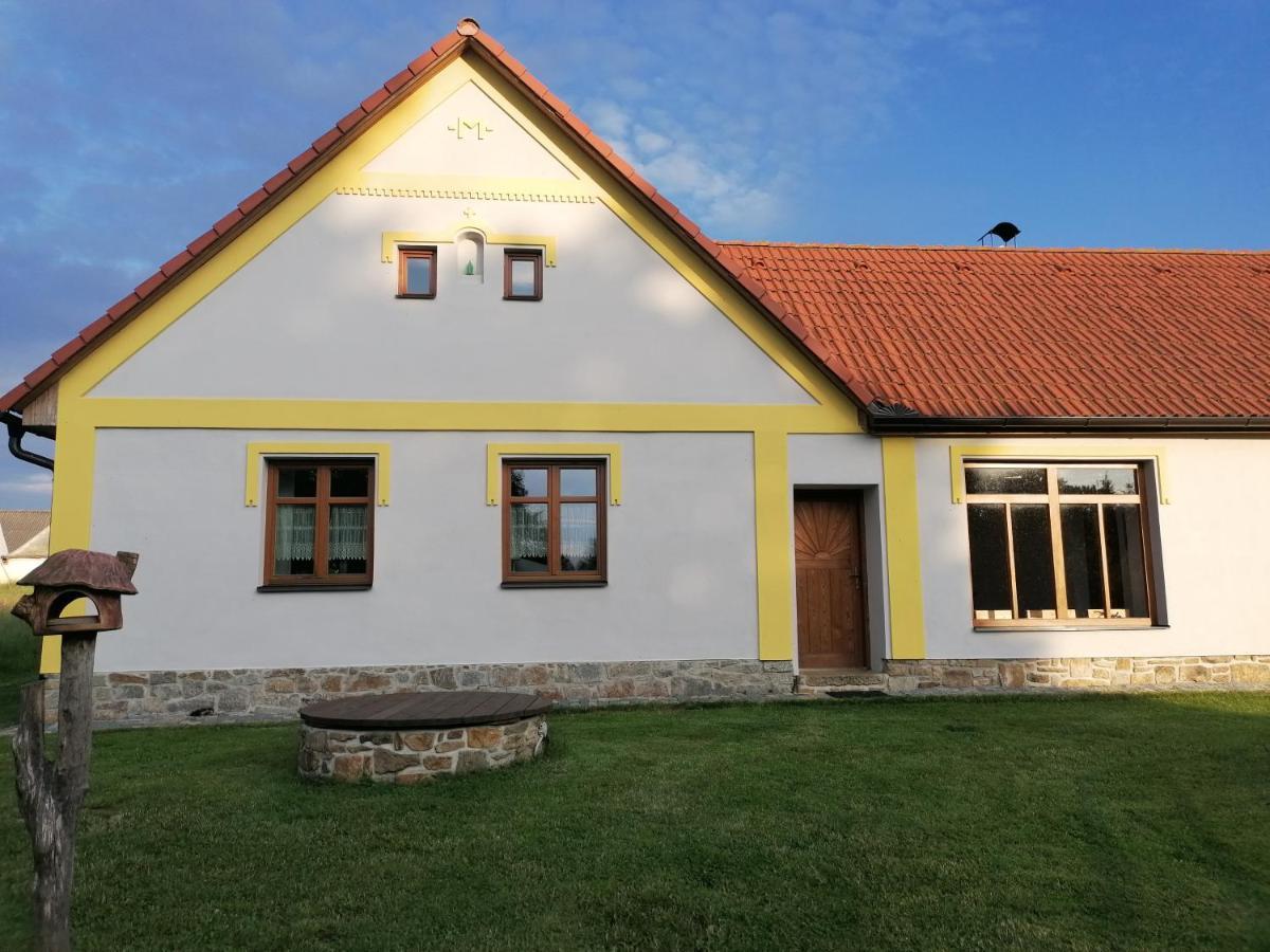 Apartman Na Statku Jílovice Dış mekan fotoğraf